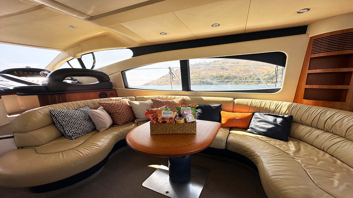 Аренда моторной яхты Azimut 46 на Пхукете